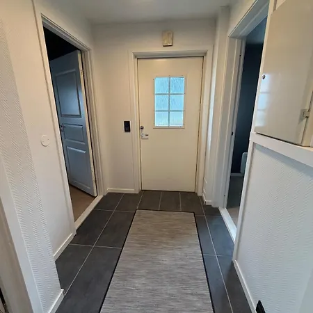 Apartamento Cozy Apartment, Walking Distance To The Center *