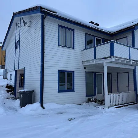 Apartamento Cozy Apartment, Walking Distance To The Center *